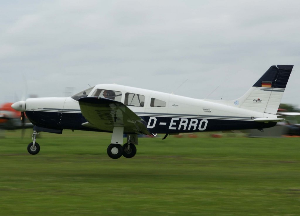 D-ERRO, Piper PA-28R-201 Arrow III, 2009.07.17, EDMT, Tannheim (Tannkosh 2009), Germany