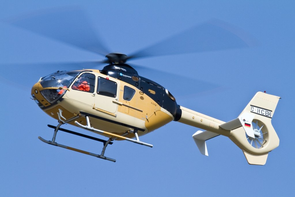 D-HCBH EC135 Eurocopter/Donauwrth/21.04.2010.

