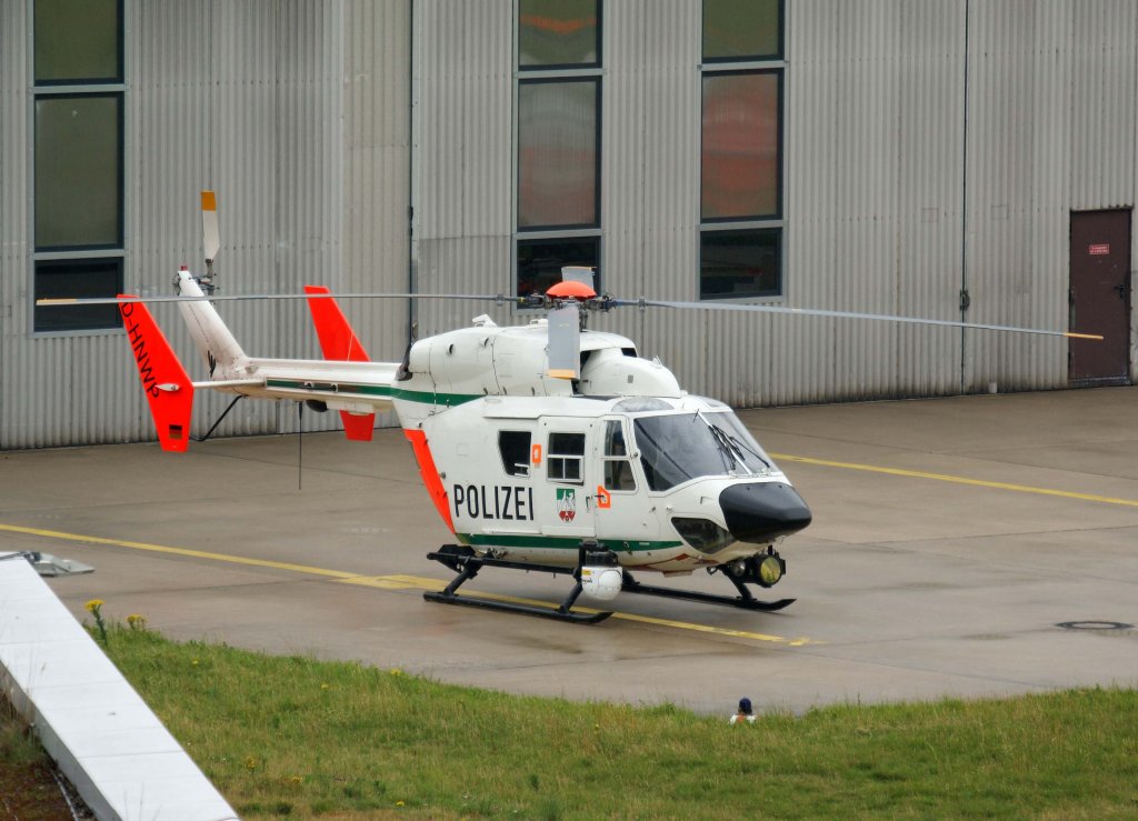 D-HNWP, Eurocopter BK-117 C-1, Polizei/Nordrhein Westfalen, 20.06.2011, DUS-EDDL, Dsseldorf, Germany
