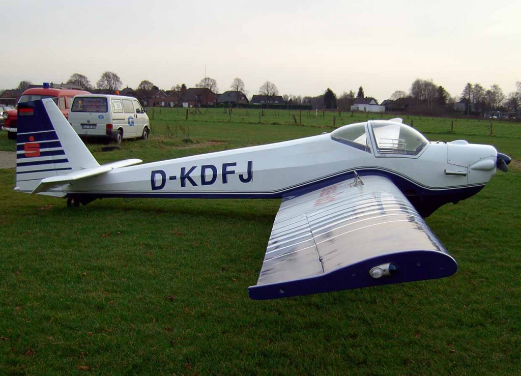 D-KDFJ, Scheibe SF-25 C Falke, 2007.12.08, EDLG, Goch (Asperden), Germany 