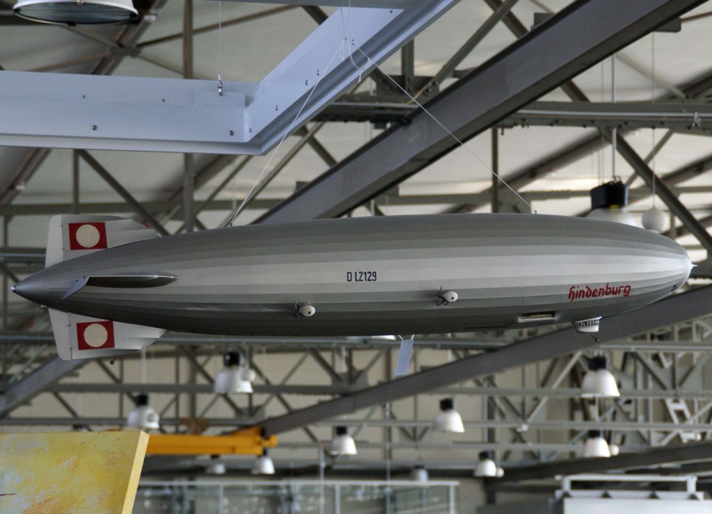 D-LZ129, Modell des Zeppelin  Hindenburg , 18.01.2010, Meilenwerk in Bblingen, Germany 

