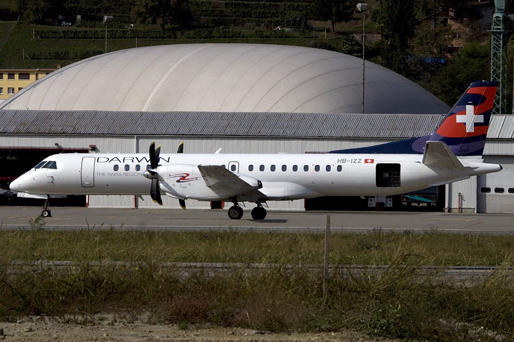 Darwin Airlines, HB-IZZ, Saab, 2000, 03.10.2009, LUG, Lugano, Switzerland 

