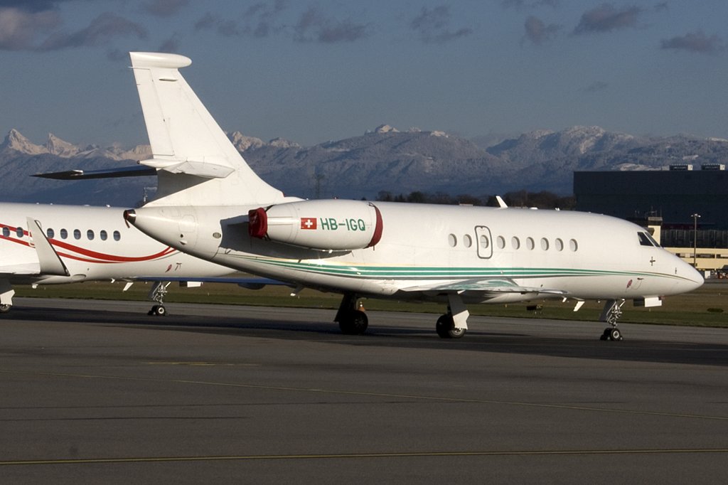 Dasnair, HB-IGQ, Dassault, Falcon 2000EX, 02.01.2010, GVA, Geneve, Switzerland 


