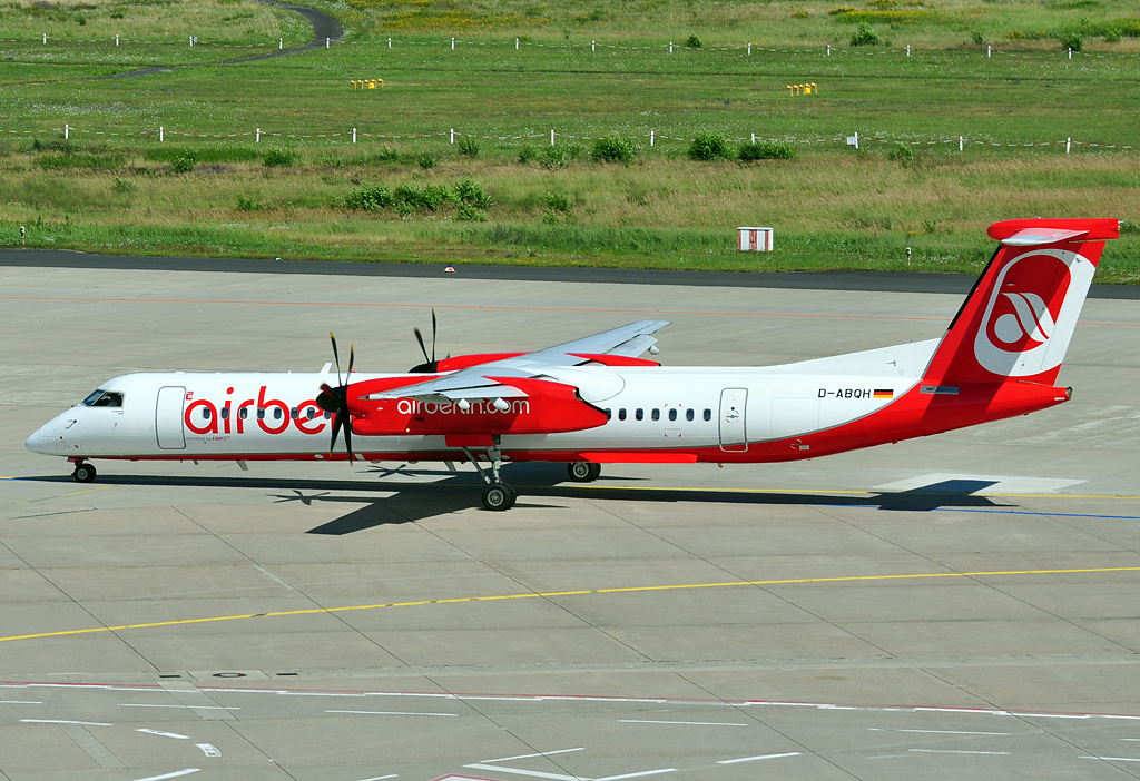 DHC-8-402Q Dash 8 D-ABQH der AirBerlin taxy in Kln-Bonn - 12.08.2012