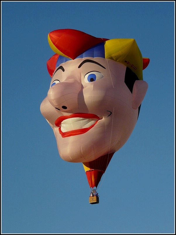Dieser Kasperle Heiluftballon war einer der wenigen nicht runden Ballone bei der Mosel Ballon Fiesta in Fhren am 21.08.2010. 