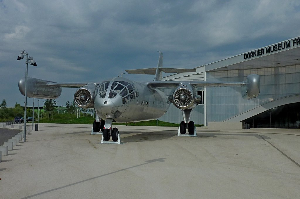 Dornier Do 31, senkrecht startendes Transportflugzeug, insgesamt wurden drei Maschinen gebaut, Dornier Museum Friedrichshafen, Aug.2012