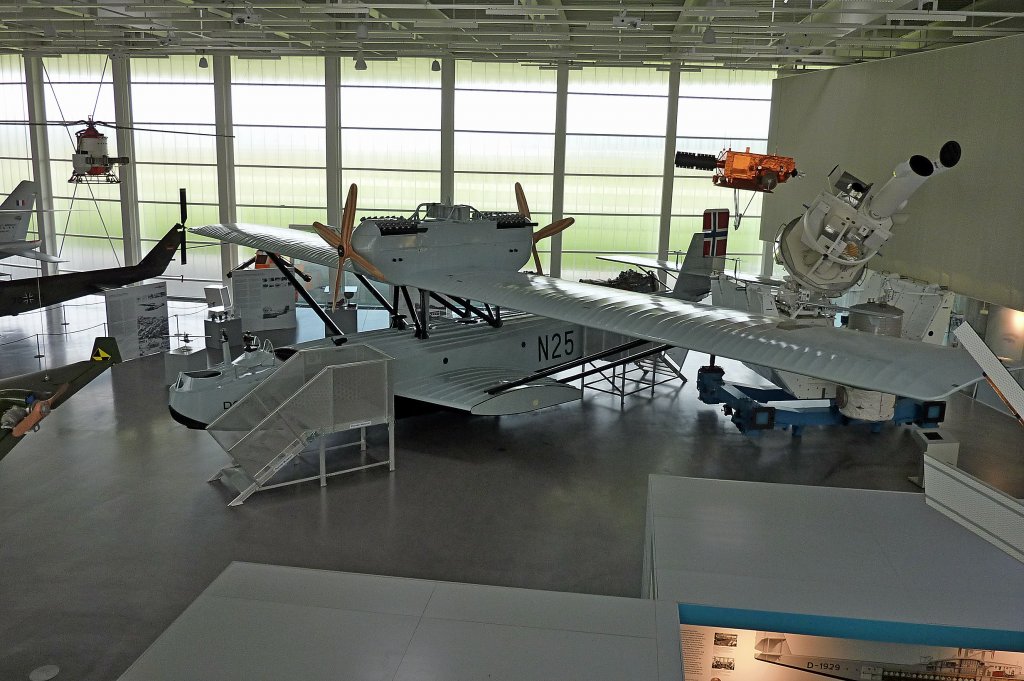 Dornier Wal, der Nachbau des legendren Flugbootes steht seit Juli 2012 im Dornier Museum in Friedrichshafen, Aug.2012