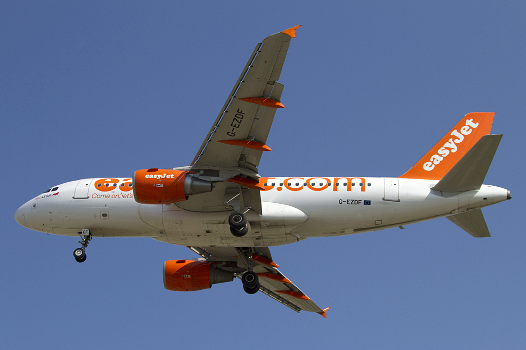 EasyJet, G-EZDF, Airbus, A319-111, 16.06.2011, BCN, Barcelona, Spain



