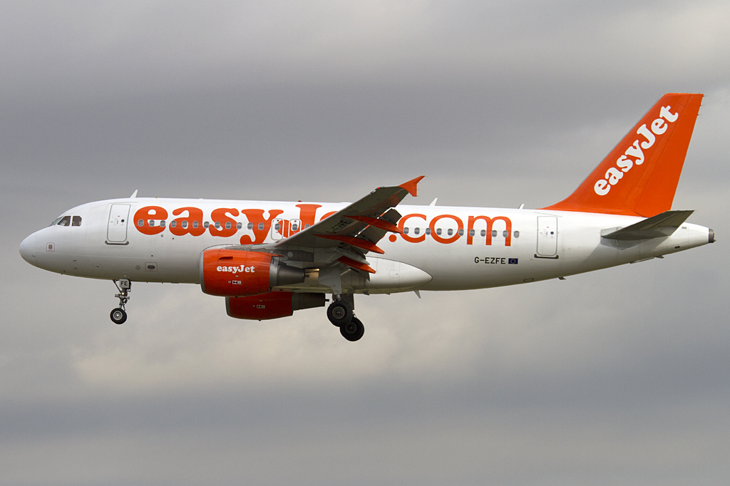 EasyJet, G-EZFE, Airbus, A319-111, 10.09.2010, BCN, Barcelona, Spain 




