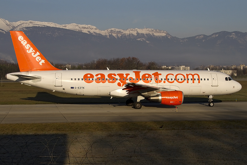 EasyJet, G-EZTK, Airbus, A320-214, 29.12.2012, GVA, Geneve, Switzerland 


