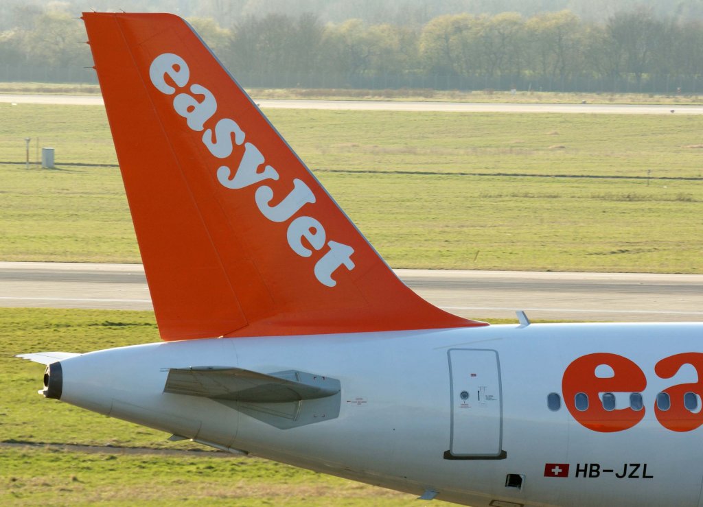 EasyJet Switzerland, HB-JZL, Airbus A 319-100 (Seitenleitwerk/Tail), 20.03.2011, DUS-EDDL, Dsseldorf, Germany 


