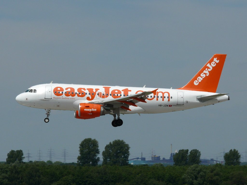 EasyJet Switzerland; HB-JZM; Airbus A319-111. Flughafen Dsseldorf. 29.05.2010.