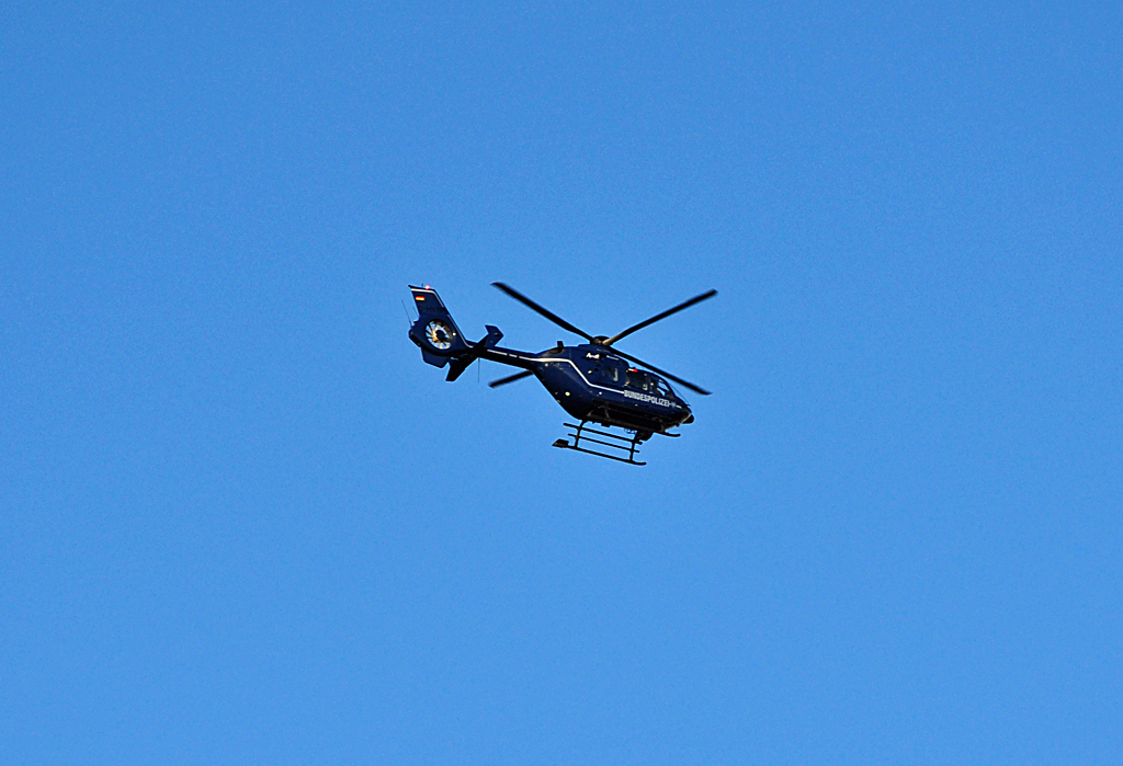 EC 135 der Bundespolizei im Luftraum Euskirchen - 01.02.2012