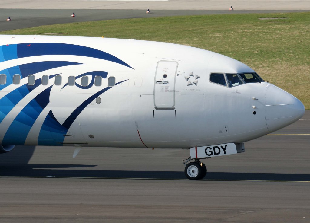 Egypt Air, SU-GDY, Boeing 737-800 WL (Nase/Nose), 20.03.2011, DUS-EDDL, Dsseldorf, Germany