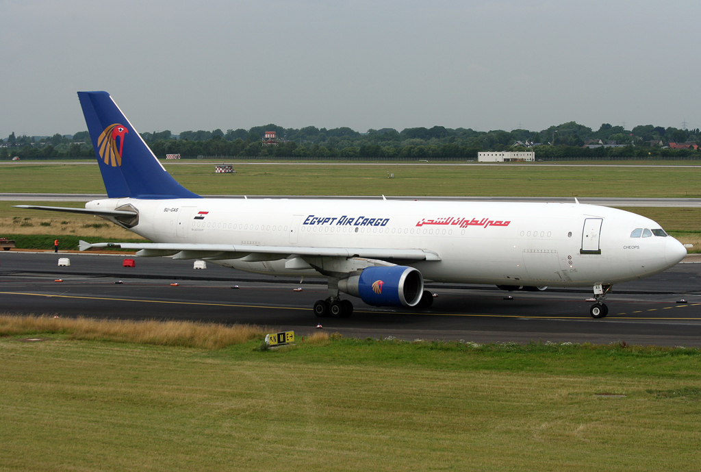 Egypt Cargo A300 SU-GAS rollt auf dem Taxiway zur 23L in DUS / EDDL / Dsseldorf am 10.07.2008
