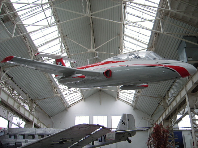 Eine Aero L-29 Delfin in Technik Museum Speyer am 19.02.11