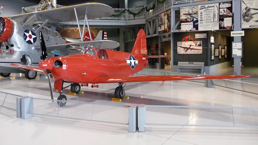 Eine Culver PQ-14 im  EAA Museums in Oshkosh, WI (3.12.10). Culver produzierte ab 1940 fr die Army Air Force funkferngesteuerte Flugzeuge, zunchst durch Umbauten ziviler Flugzeuge. Damit wurden die Flugabwehr- und Bordkanoniere geschult, was zu einer deutlich erhhten Abschussrate feindlicher Flugzeuge fhrte. Von den 2042 produzierten PQ-14 berlebten einige den Krieg und wurden wieder zivil genutzt.