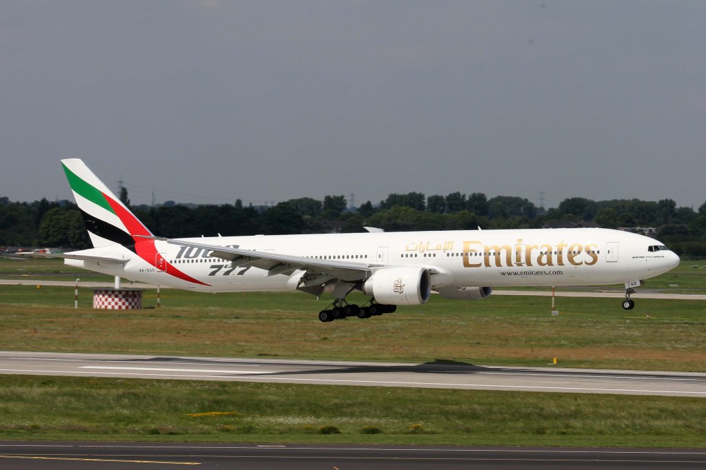 Emirates, A6-EGO, Boeing, 777-300 ER (1000th-777 Sticker), 11.08.2012, DUS-EDDL, Dsseldorf, Germany 

