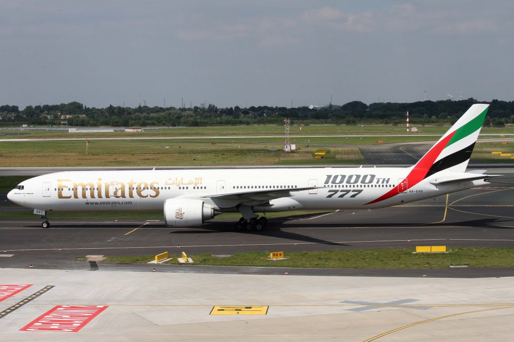Emirates, A6-EGO, Boeing, 777-300 ER (1000th-777 Sticker), 11.08.2012, DUS-EDDL, Dsseldorf, Germany 

