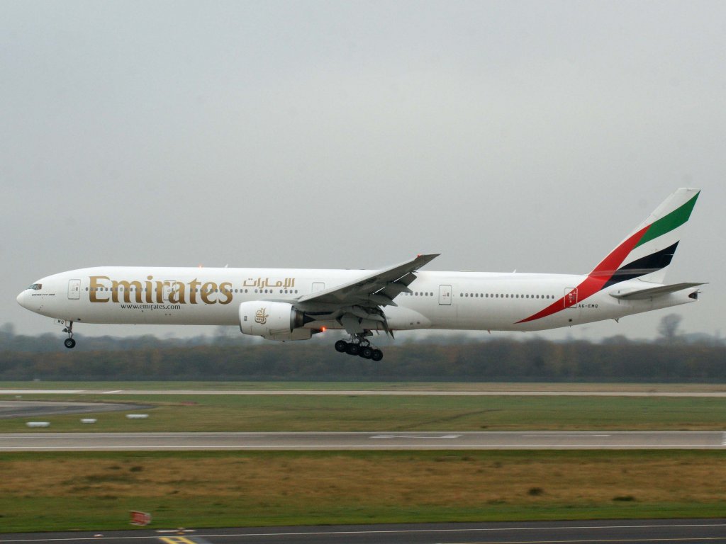 Emirates, A6-EMQ, Boeing 777-300, 13.11.2011, DUS-EDDL, Dsseldorf, Germany 

