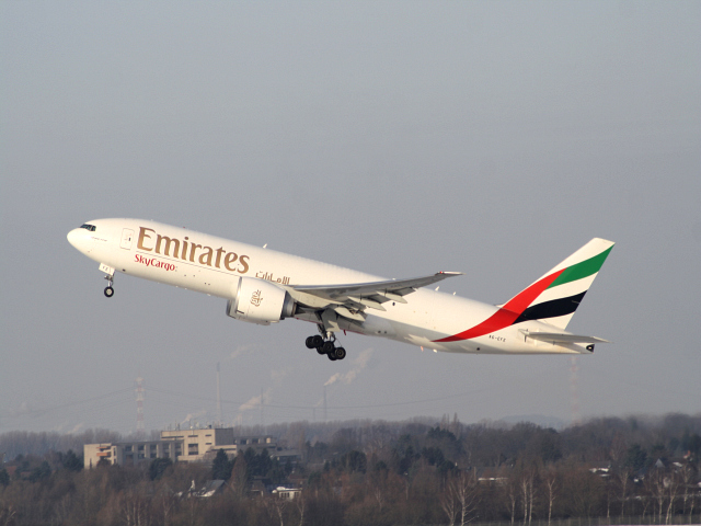 Emirates Sky Cargo Takeoff Am Flughafen Dsseldorf Intl

Das Foto Wurde Mit Einer Canon eos 1000D gemacht

ich hoffe es gefllt euch 