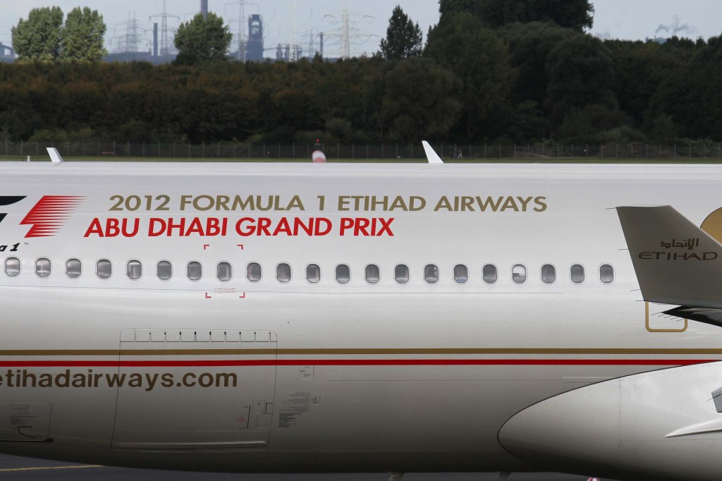 Etihad Airways, A6-AFD, Airbus, A 330-300 (F1-Sticker Abu Dhabi GP'12), 22.09.2012, DUS-EDDL, Dsseldorf, Germany