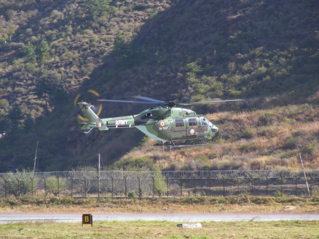 Eurocopter BK-117 IA 1137 Royal Army Bhutan am Airport Paro (PBH) 22.10.2012