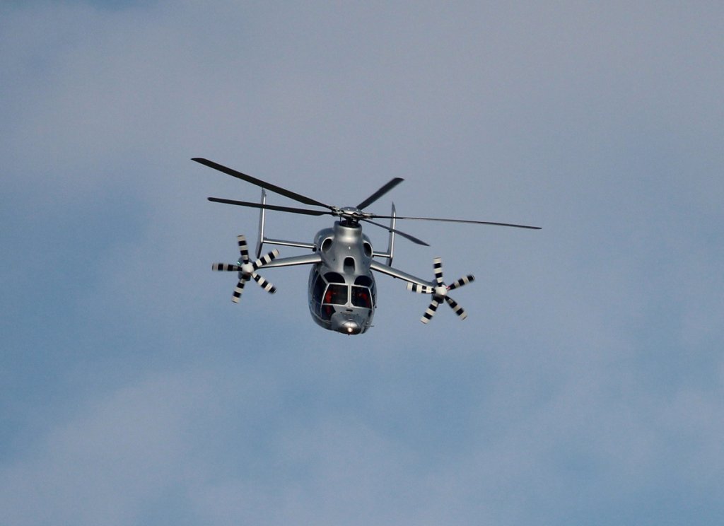 Eurocopter X3 F-ZXXX bei der Flugvorfhrung auf der ILA 2012 am 11.09.2012