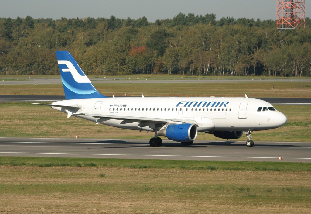 Finnair A 319-112 OH-LVD beim Start in Berlin-Tegel am 01.10.2011