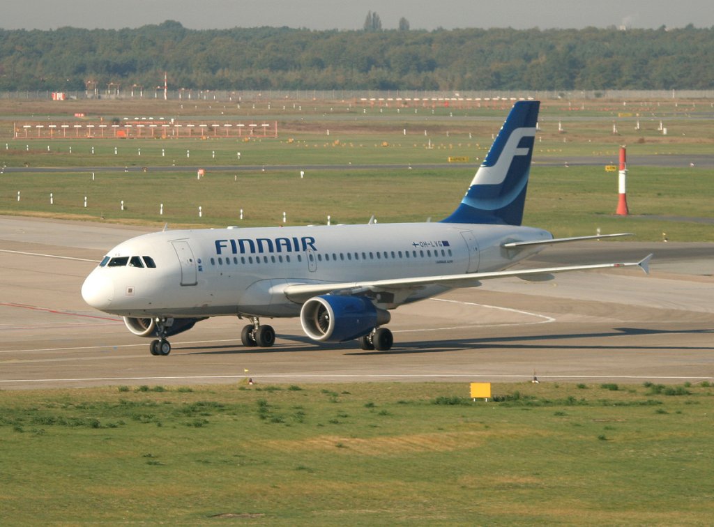 Finnair A 319-112 OH-LVG bei der Ankunft in Berlin-Tegel am 15.10.2011