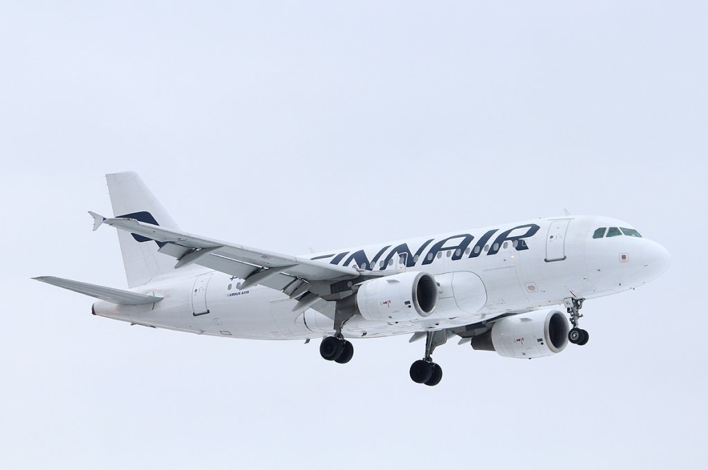 Finnair A 319-112 OH-LVL bei der Landung in Berlin-Tegel am 01.04.2013