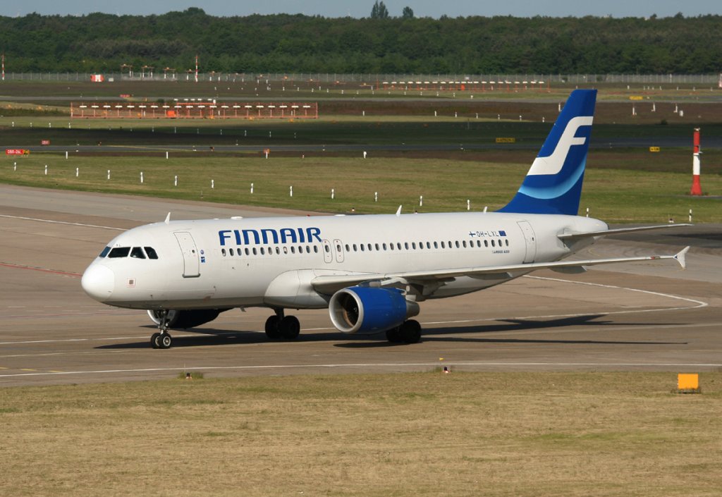 Finnair A 320-214 OH-LXL bei der Ankunft in Berlin-Tegel am 17.05.2012