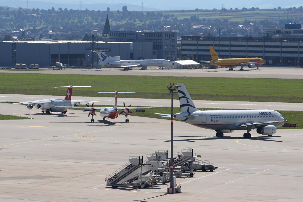 Flughafen Stuttgart - 6. September 2010 - 11.18 Uhr