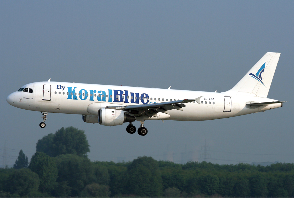 Fly Koral Blue A320 SU-KBA im Anflug auf die 23L in DUS / EDDL / Dsseldorf am 02.05.2009