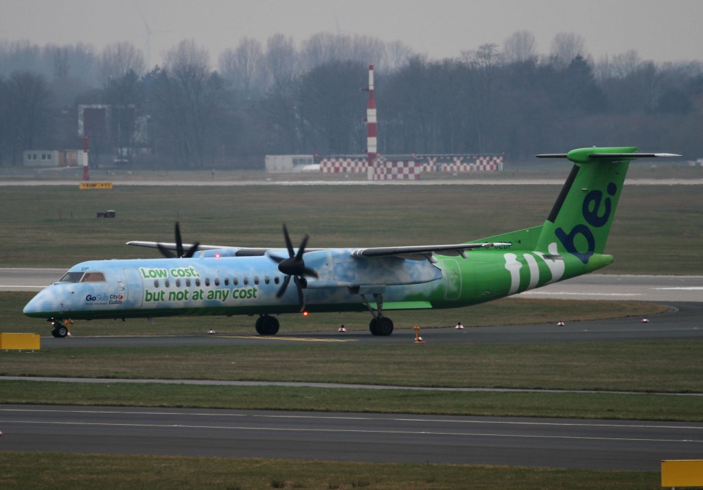 Flybe, G-JEDP, Bombardier, DHC 8Q-400 (Sonder-Lackierung Low-Cost), 11.03.2013, DUS-EDDL, Dsseldorf