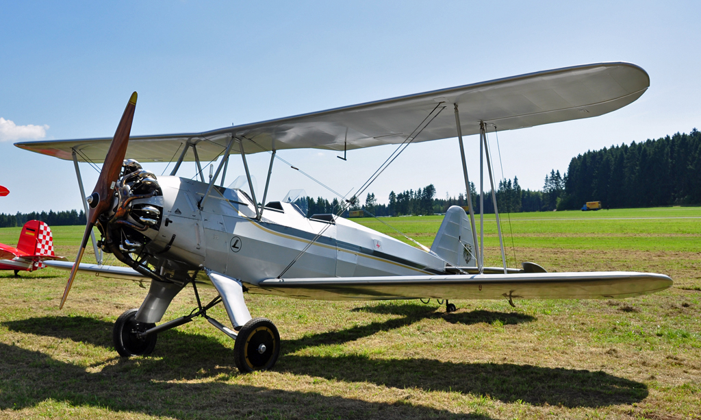 Focke Wulf Fw44 Stieglitz, Baujahr 1932, 150 PS, beim Flugtag in