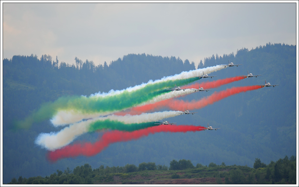 Frecce Tricolori aus Rivolto bei Udine. Geflogen wird heute auf zehn Exemplaren der Aermacchi MB-339 PAN, einer Spezialanfertigung fr ihren Kunstflug. Airpower13 Zeltweg/sterreich

