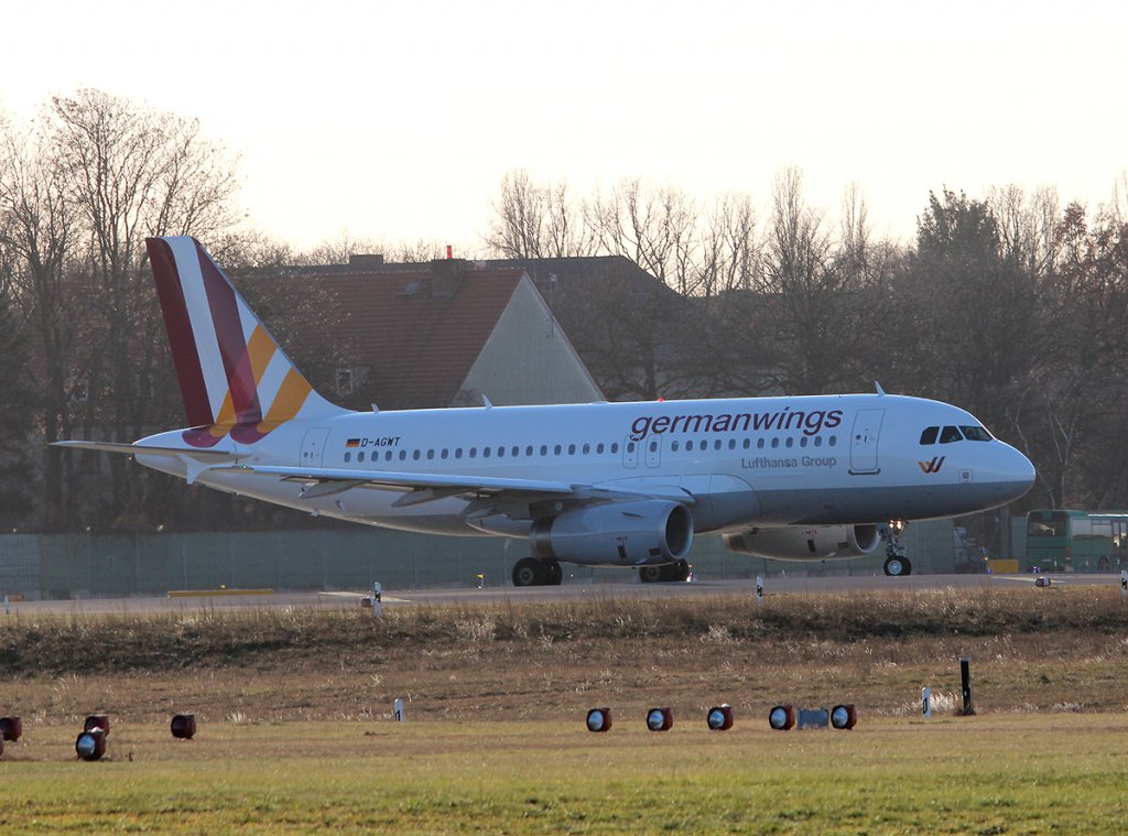 Germanwings A 319-132 D-AGWT kurz vor dem Start in Berlin-Tegel am 28.12.2012