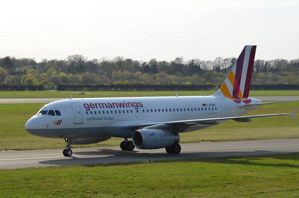 Germanwings Airbus A319-100 D-AGWV nach der Landung in Hamburg Fuhlsbttel am 02.05.13