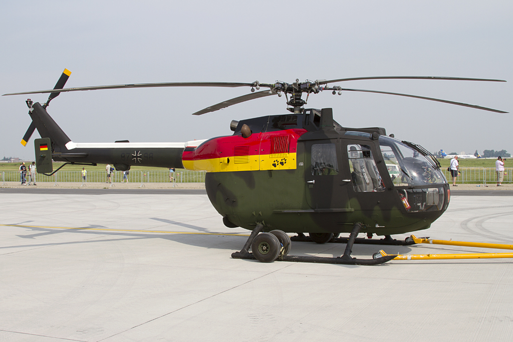 Germany - Army, 87+98, MBB, BO-105M-VBH, 11.06.2010, SXF, Berlin-Schnefeld, Germany 



