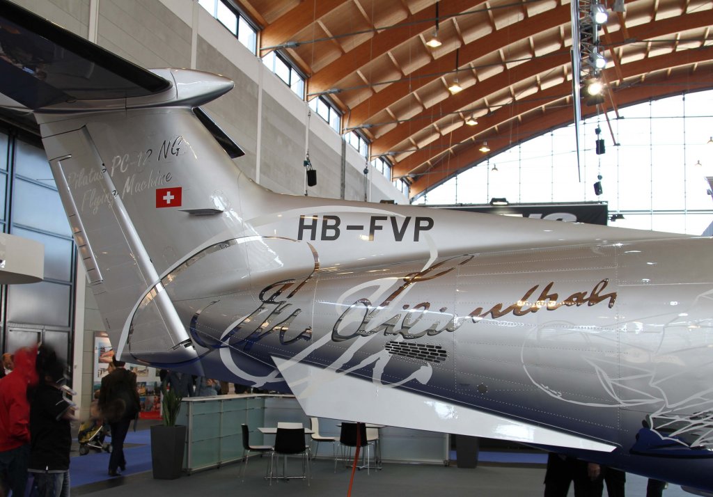 HB-FVP, Pilatus, PC-12-47 E ( Otto Lilienthal  - Deko ~ Seitenleitwerk/Tail), 24.04.2013, Aero 2013 (EDNY-FDH), Friedrichshafen, Germany