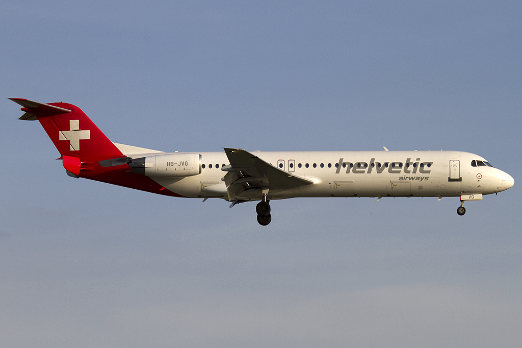 Helvetic Airways, HB-JVG, Fokker, F-100, 06.04.2011, DUS, Dsseldorf, Germany 




