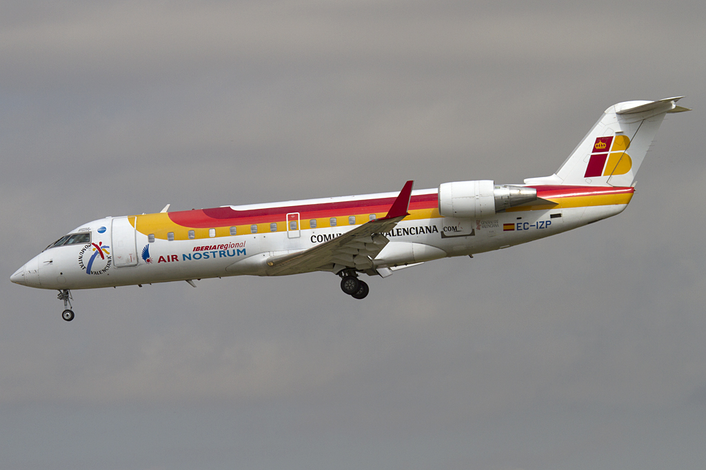 Iberia - Air Nostrum, EC-IZP, Bombardier, CRJ-200LR, 10.09.2010, BCN, Barcelona, Spain 



