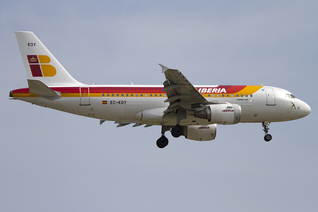 Iberia, EC-KOY, Airbus, A319-111, 16.06.2011, BCN, Barcelona, Spain 



