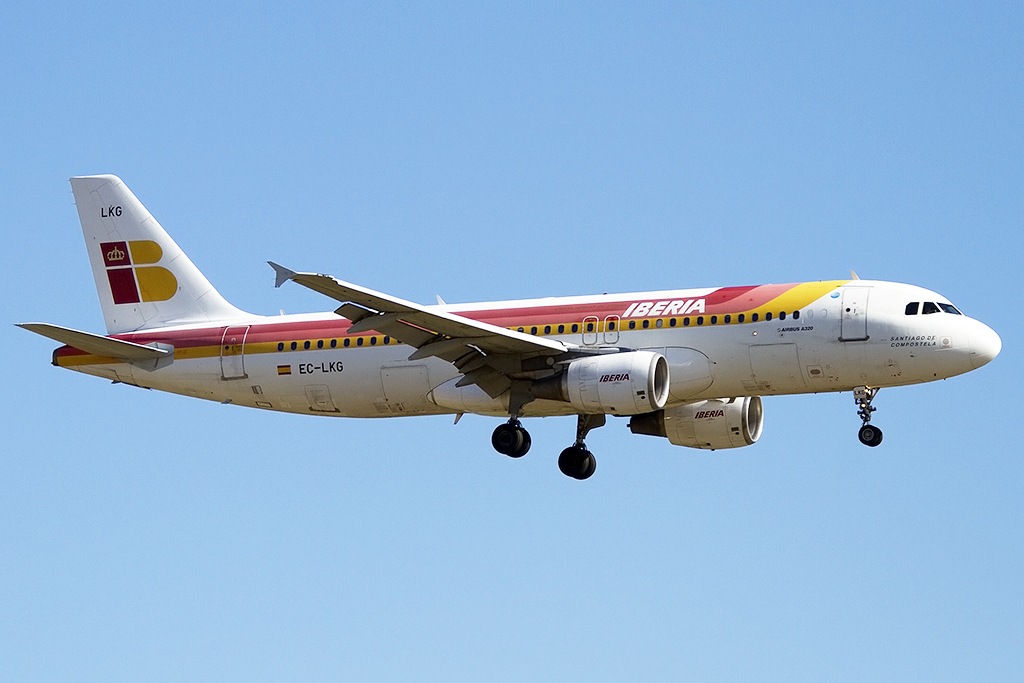 Iberia, EC-LKG, Airbus, A320-214, 14.09.2012, BCN, Barcelona, Spain



