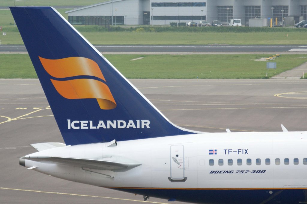 Icelandair, TF-FIX  Hengill , Boeing, 757-300 wl (Seitenleitwerk/Tail), 25.05.2012, AMS-EHAM, Amsterdam (Schiphol), Niederlande
 
