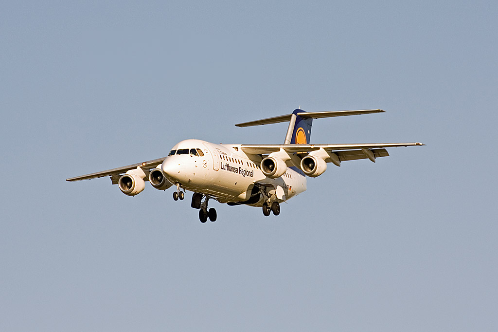 Im Anflug auf dem Flughafen der Insel Sylt war am 4. Juli 2010 die D-AVRG von Lufhansa CityLine.