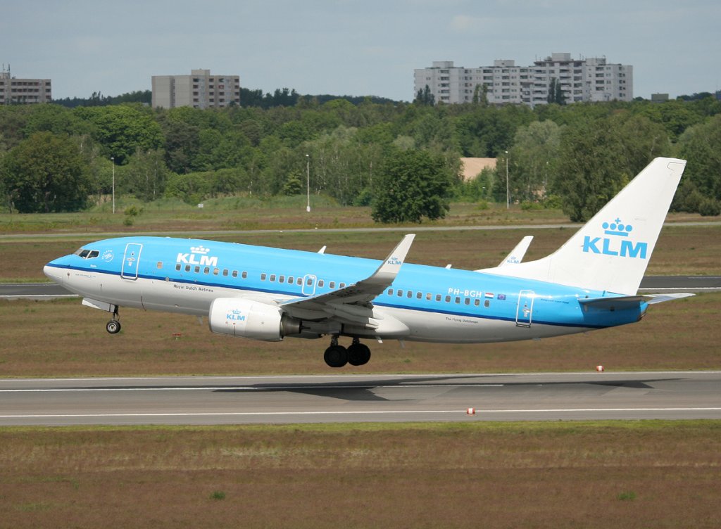 KLM B 737-7K2 PH-BGH beim Start in Berlin-Tegel am 17.05.2012