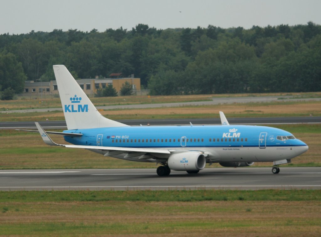 KLM B 737-7K2 PH-BGU beim Start in Berlin-Tegel am 03.07.2012