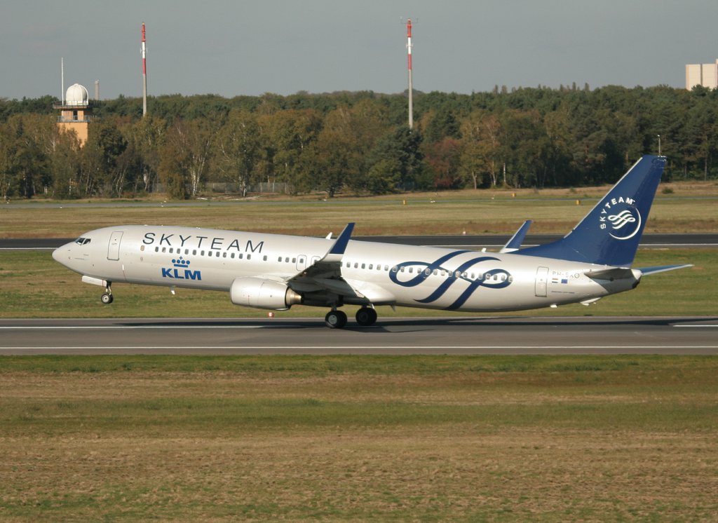 KLM B 737-9K2 PH-BXO beim Start in Berlin-Tegel am 15.10.2011